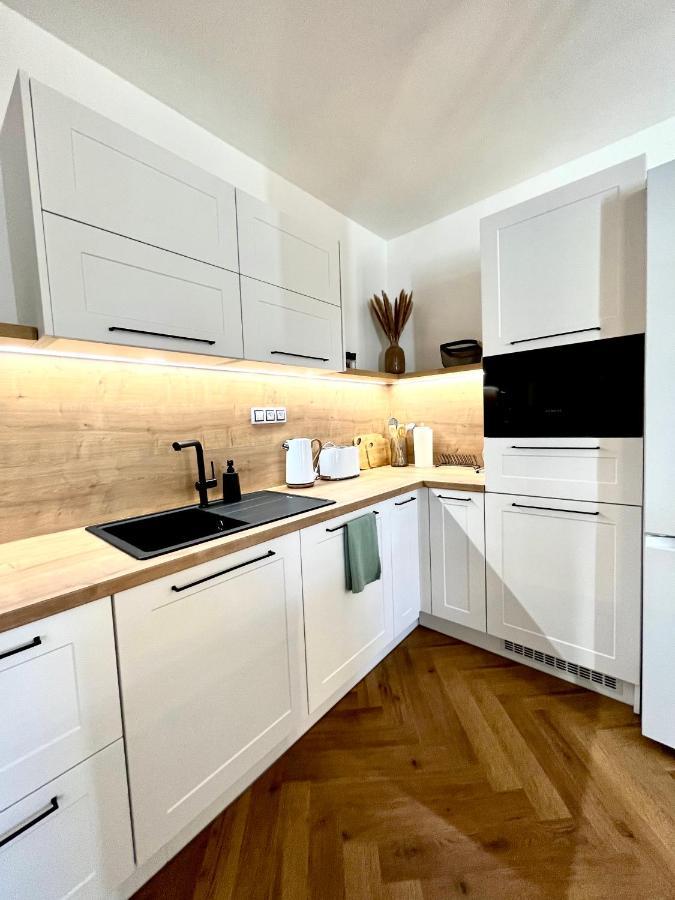 Apartman Elen Nove Mesto nad Metuji Luaran gambar