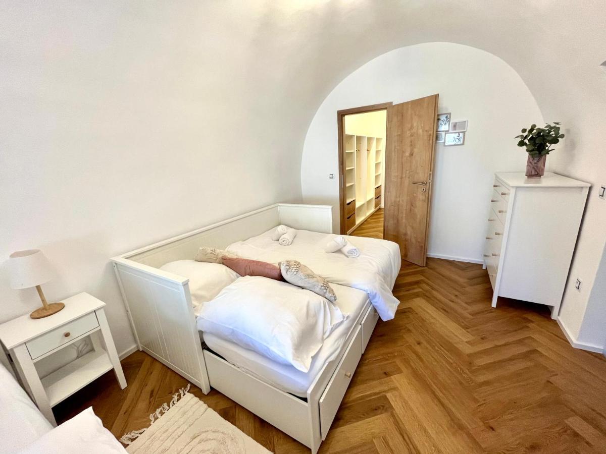 Apartman Elen Nove Mesto nad Metuji Luaran gambar